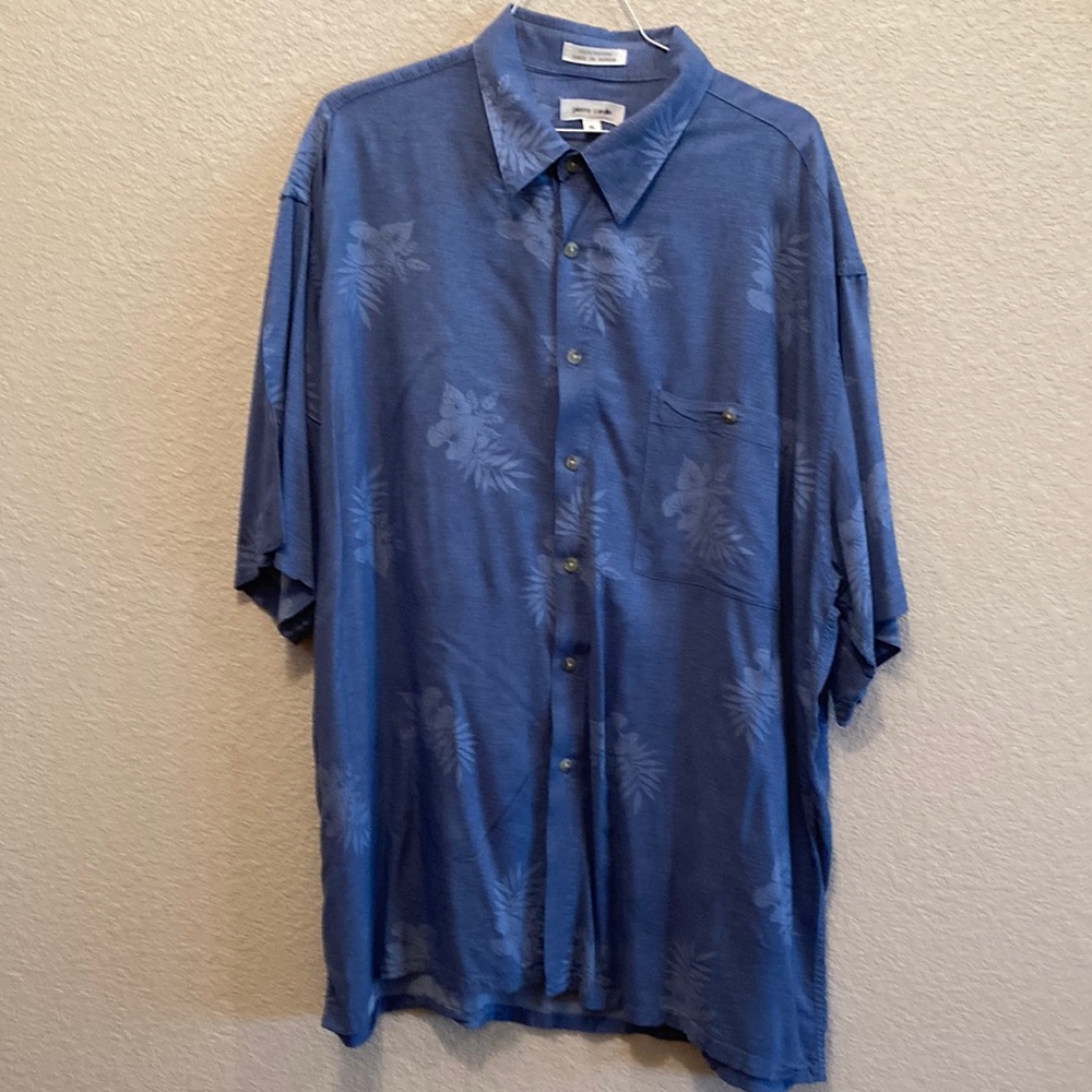 Men’s Pierre Cardin shirt